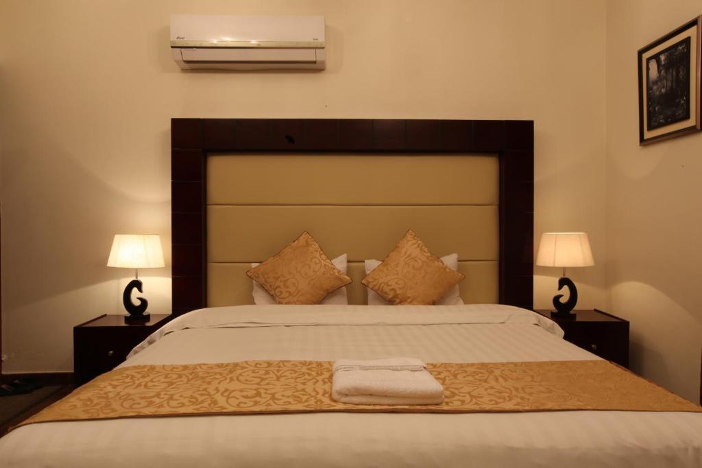 Taleen Alsulaimanyah Hotel Apartments Riade Quarto foto